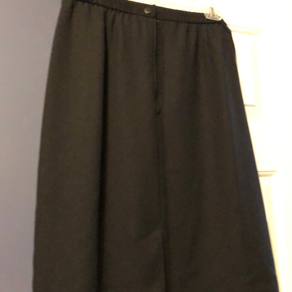 EUC Vintage Koret woman’s two piece black/white suit - Picture 3 of 5